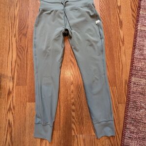 Vuori Women's Leggings Size S